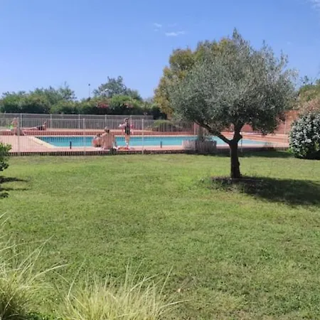 아파트 Rez De Jardin 4 Couchages Avec Piscine 아그